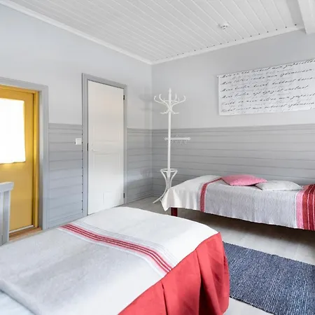 Hotel Toermaelaen Tila *